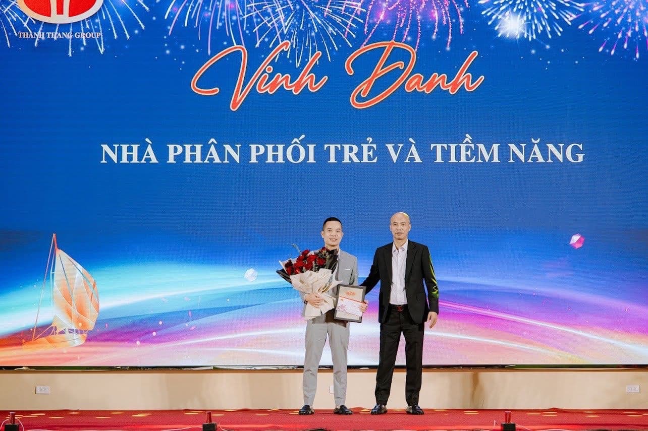 Vinh danh Nhà phân phối trẻ và tiềm năng của Hoàng Hà 68